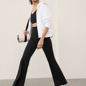 Women's Athleta Black XS Elation Flare Pants